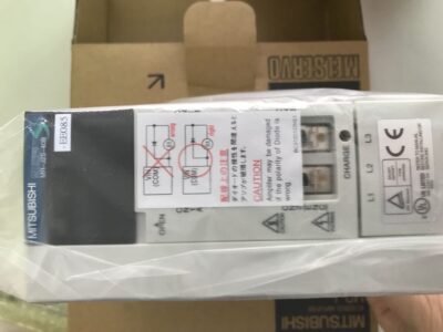 Bộ khuếch đại servo trình điều khiển trục CM402 X KXFP6GE1A00 MR-J2S-40B-EE085